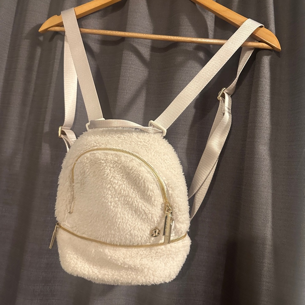 Lululemon Micro Backpack- White/Cream